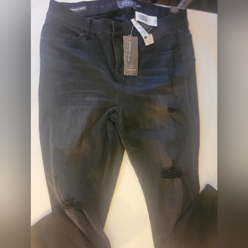 Torrid Bombshell skinny jeans